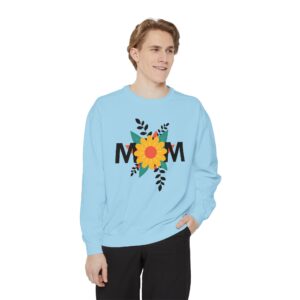 Flower Mom Unisex Garment-Dyed Sweatshirt - Cozy & Stylish Gift for Mother's Day